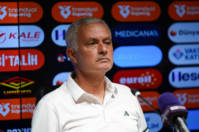 Mourinho'dan Fenerbahçe taraftarını kızdıracak açıklama