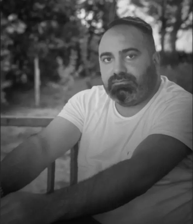 Taksi şoförü direksiyon başında uğradığı silahlı saldırıda hayatını kaybetti