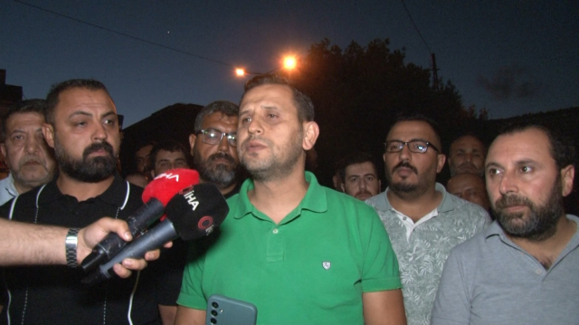 Taksi şoförü direksiyon başında uğradığı silahlı saldırıda hayatını kaybetti