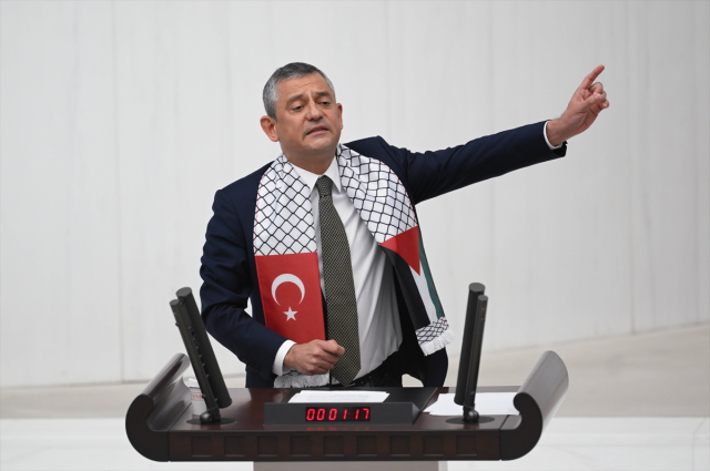 Türkiye, Gazze'ye neden havadan yardım götürmüyor? CHP lideri Özel sordu, Bakan Fidan yanıtladı