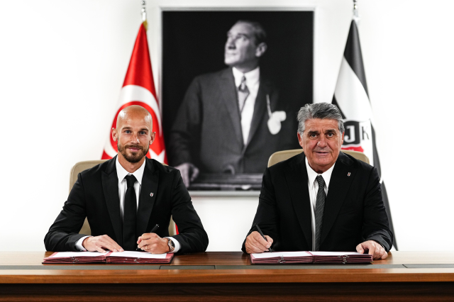 Beşiktaş, Çek futbolcu Vaclav Cerny'yi kadrosuna kattı