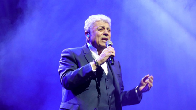 İsrail'e verdiği destekle bilinen Enrico Macias'ın İstanbul'daki konseri iptal edildi