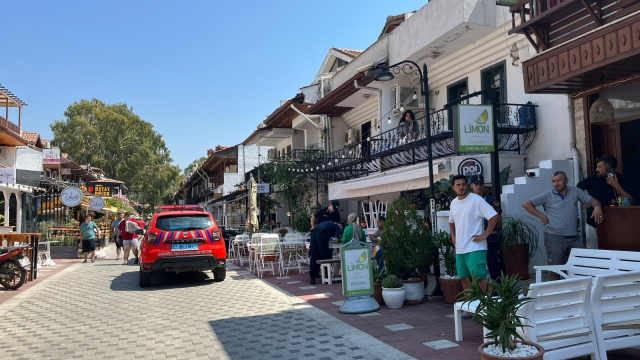 Genç kadın tatil için kaldığı apartta ölü bulundu