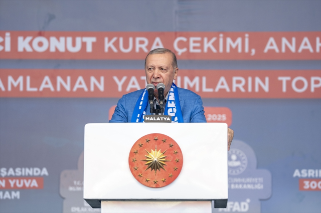 300 bininci yuva tamam! Cumhurbaşkanı Erdoğan: Yıl sonu hedefimiz 452 bin konut
