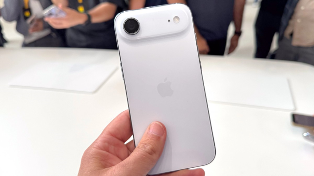 Akıllı telefonlarda yeni dönem: Sim kartlar tarihe karışıyor