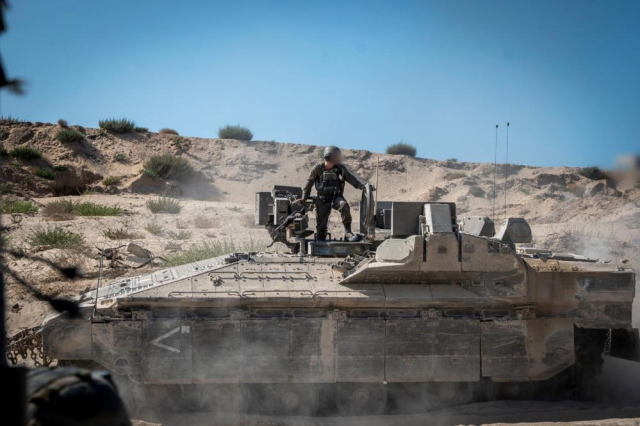 İsrail, Gazze'yi işgal harekatından yeni görüntüleri yayınladı