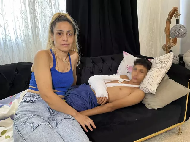 Lisede arkadaşlarının 'şaka' diye camdan sarkıttığı çocuk aşağı düştü
