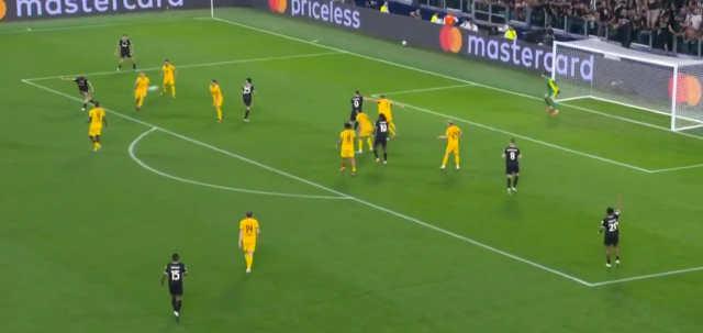 Neler yapıyorsun Kenan! Şampiyonlar Ligi'nde inanılmaz gol