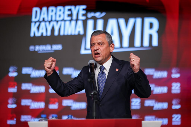 CHP'nin 22. Olağanüstü Kurultayı'nda PM ve YDK listeleri belli oldu