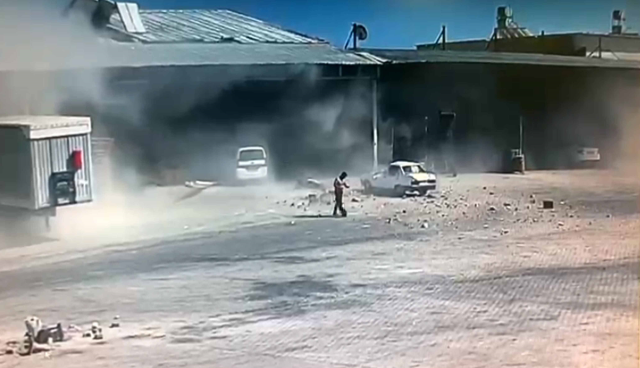 Antalya'da toptancı halinde patlama! 1 kişi hayatını kaybetti, olay anı kameraya yansıdı