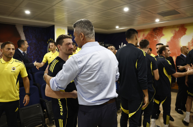 İlk buluşma! Fenerbahçe'de yüzler gülüyor