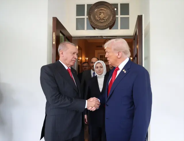 Trump'la görüşen Cumhurbaşkanı Erdoğan'dan Gazze mesajı: O da bunun farkında