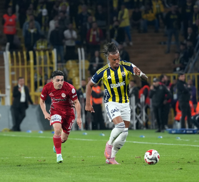 Fenerbahçe'den Kadıköy'de kritik 3 puan