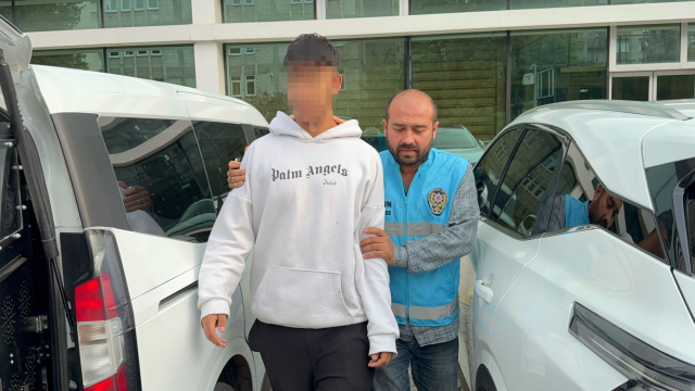 İkisinin de çocuk olması ayrı skandal! Nişanlısının yüzüğünü parmağından zorla almaya çalışınca tutuklandı