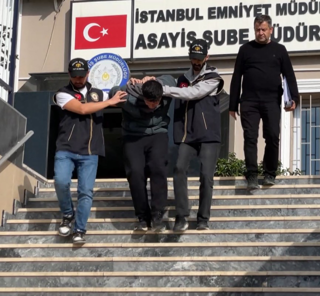 Sokak ortasında işlediği cinayeti böyle itiraf etti! Annesine mesaj attığı için öldürmüş