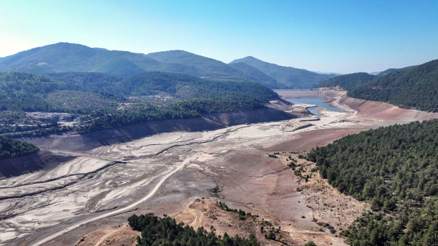 Bursa'da durum vahim: Barajlarda doluluk oranı yüzde 1'in altına düştü