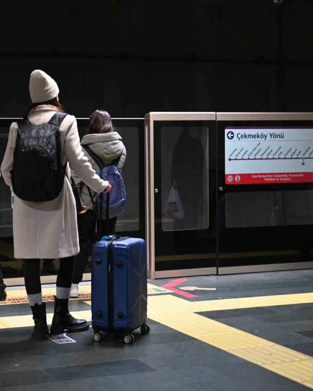 Metroya valizle binenlerden ilave ücret alınacak