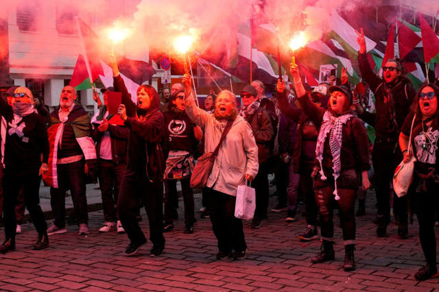 Binler sokağa indi! Norveç'ten İsrail maçı öncesi dev protesto