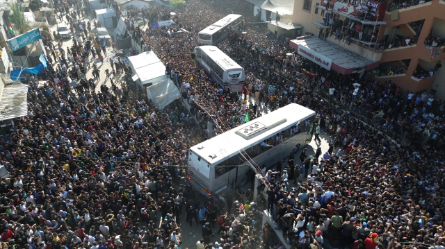 İsrail'in serbest bıraktığı Filistinli esirler Gazze'de