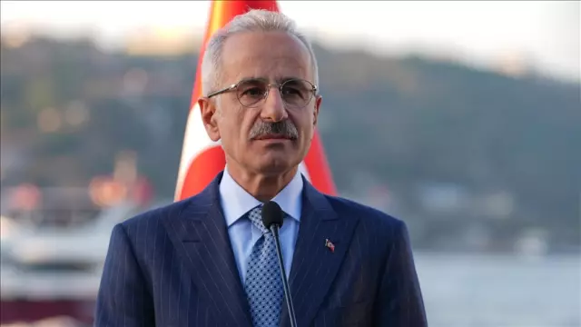 Ulaştırma ve Altyapı Bakanı Abdulkadir Uraloğlu.