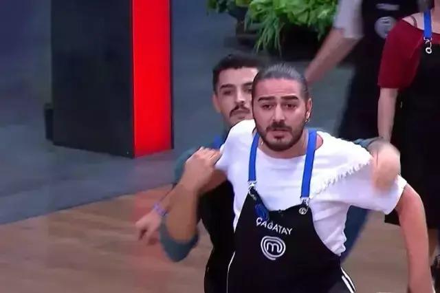 MasterChef'te talihsiz kaza! Stüdyoda panik anları