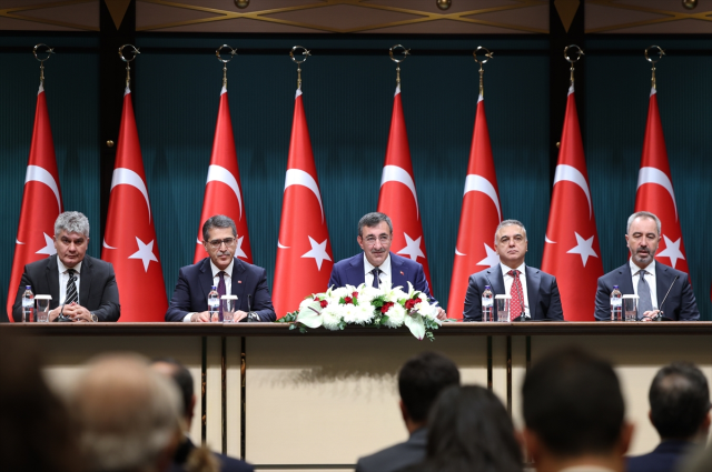 Cevdet Yılmaz: Büyüme hedefi 2025'te yüzde 3.3, 2026'da ise yüzde 3.8