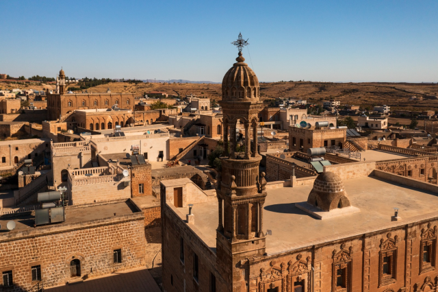 Türkiye Kültür Yolu Festivali'nin Yeni Rotası Mardin: 45 bin sanatçı, 7 bölge, 20 şehir Türkiye Kültür Yolu Festivali'nin Yeni Rotası Mardin: 45 bin sanatçı, 7 bölge, 20 şehir
