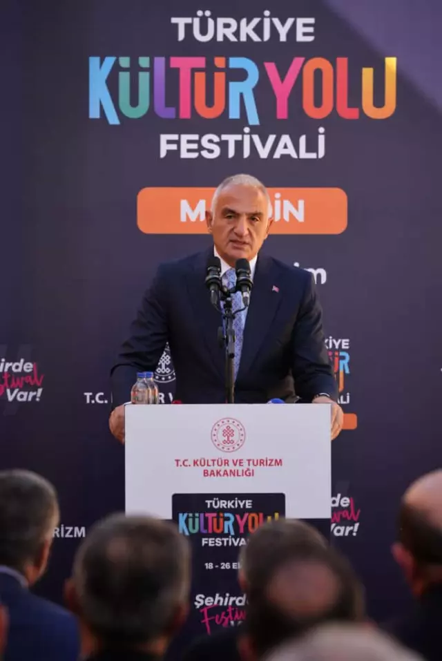 Türkiye Kültür Yolu Festivali'nin Yeni Rotası Mardin: 45 bin sanatçı, 7 bölge, 20 şehir Türkiye Kültür Yolu Festivali'nin Yeni Rotası Mardin: 45 bin sanatçı, 7 bölge, 20 şehir