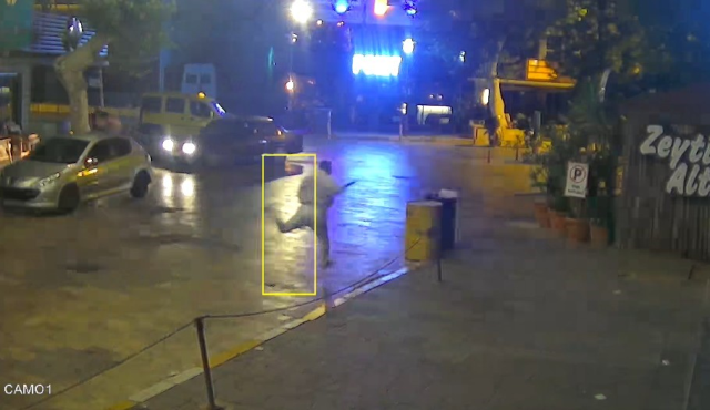 Antalya'da silahlı kavga: 2 ölü, 1 yaralı Antalya'da silahlı kavga: 2 ölü, 1 yaralı