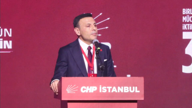 Özgür Çelik oy çokluğu ile yeniden CHP İstanbul İl Başkanı seçildi Özgür Çelik oy çokluğu ile yeniden CHP İstanbul İl Başkanı seçildi