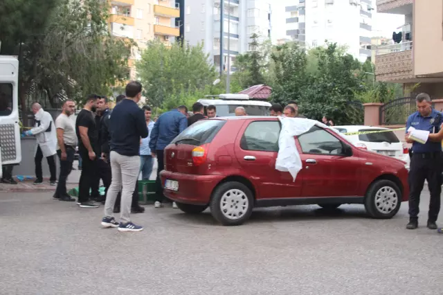 Adana'da Otomobilinde Ölü Bulunan Kişide Darp İzleri Tespit Edildi Adana'da Otomobilinde Ölü Bulunan Kişide Darp İzleri Tespit Edildi