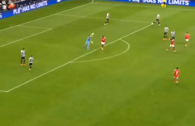 Herkesin ağzı açık kaldı! Mourinho'yu bitiren asist
