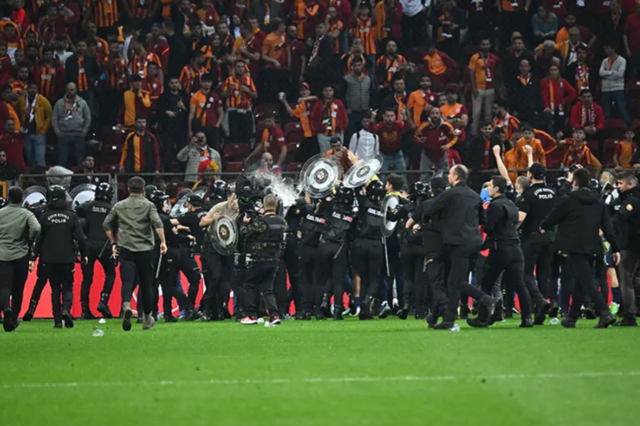 Olaylı derbi sonrası 'hakaret' davasında Selahattin Baki'ye hapis istemi Olaylı derbi sonrası 'hakaret' davasında Selahattin Baki'ye hapis istemi