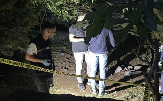 Kan donduran olay! Cami bahçesine girenler hemen polisi aradı Kan donduran olay! Cami bahçesine girenler hemen polisi aradı