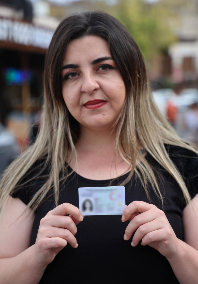 Ailesini ararken kendi mezarını buldu Ailesini ararken kendi mezarını buldu