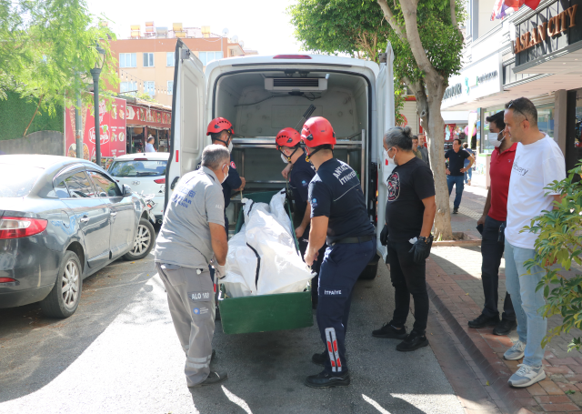 Otelin asansör boşluğunda turistin cansız bedeni bulundu! Günlerce orada kalmış Otelin asansör boşluğunda turistin cansız bedeni bulundu! Günlerce orada kalmış