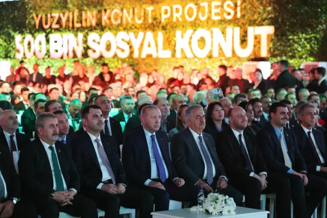 Yüzyılın Konut Projesi başlıyor: 6 bin 750 liradan başlayan taksitlerle ev sahibi olunabilecek Yüzyılın Konut Projesi başlıyor: 6 bin 750 liradan başlayan taksitlerle ev sahibi olunabilecek