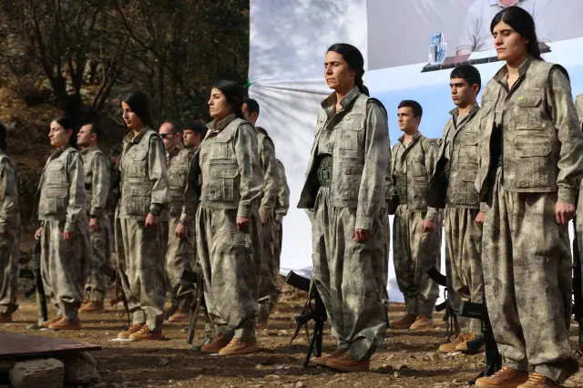 Terör örgütü PKK, Türkiye'den tamamen çekildi Terör örgütü PKK, Türkiye'den tamamen çekildi
