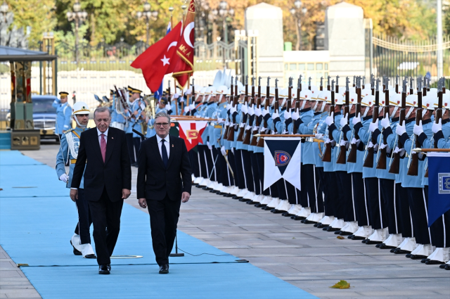 İngiltere Başbakanı Starmer Ankara'da! En önemli gündem maddesi Eurofighter İngiltere Başbakanı Starmer Ankara'da! En önemli gündem maddesi Eurofighter
