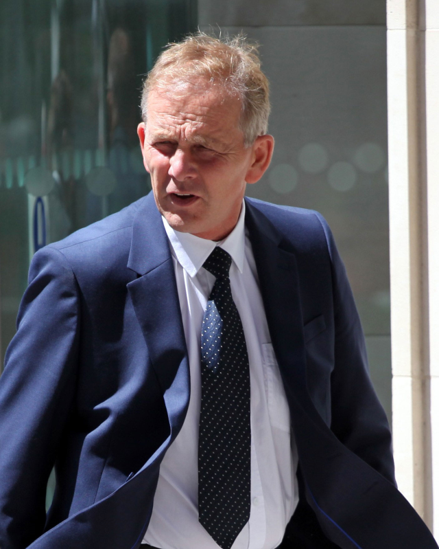 19 çocuklu 'Galericiler Kralı'nın tüm serveti temizlikçiye kaldı 19 çocuklu 'Galericiler Kralı'nın tüm serveti temizlikçiye kaldı