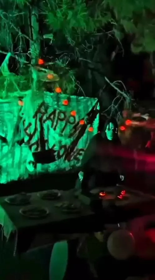 Cadılar bayramı kutlaması için seçtikleri şehir olay Cadılar bayramı kutlaması için seçtikleri şehir olay