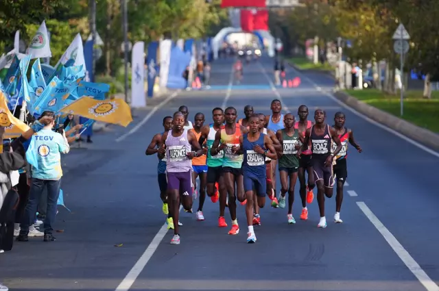 47. İstanbul Maratonu'nu kazananlar belli oldu 47. İstanbul Maratonu'nu kazananlar belli oldu