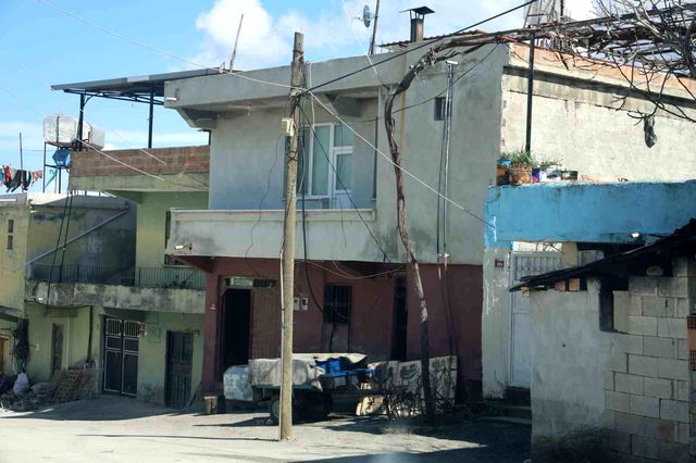 Hatay'da Eşini Bıçaklayarak Öldüren Adam Tutuklandı