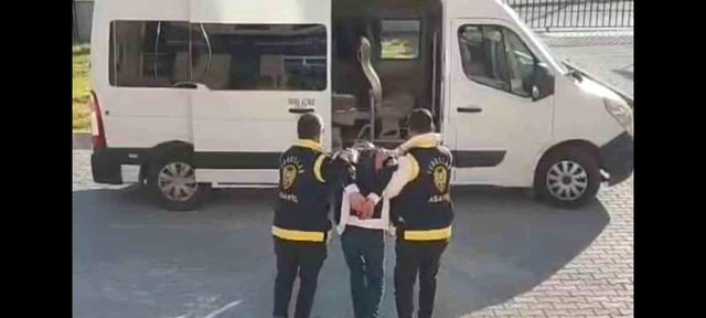 <a class='keyword-sd' href='/banka/' title='Banka'>Banka</a> şubesinde satırla gasp girişimi