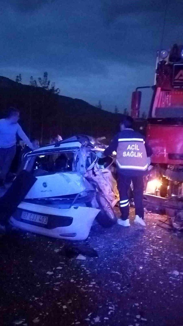 Isparta-Antalya karayolunda feci kaza: 1 ölü, 5 yaralı