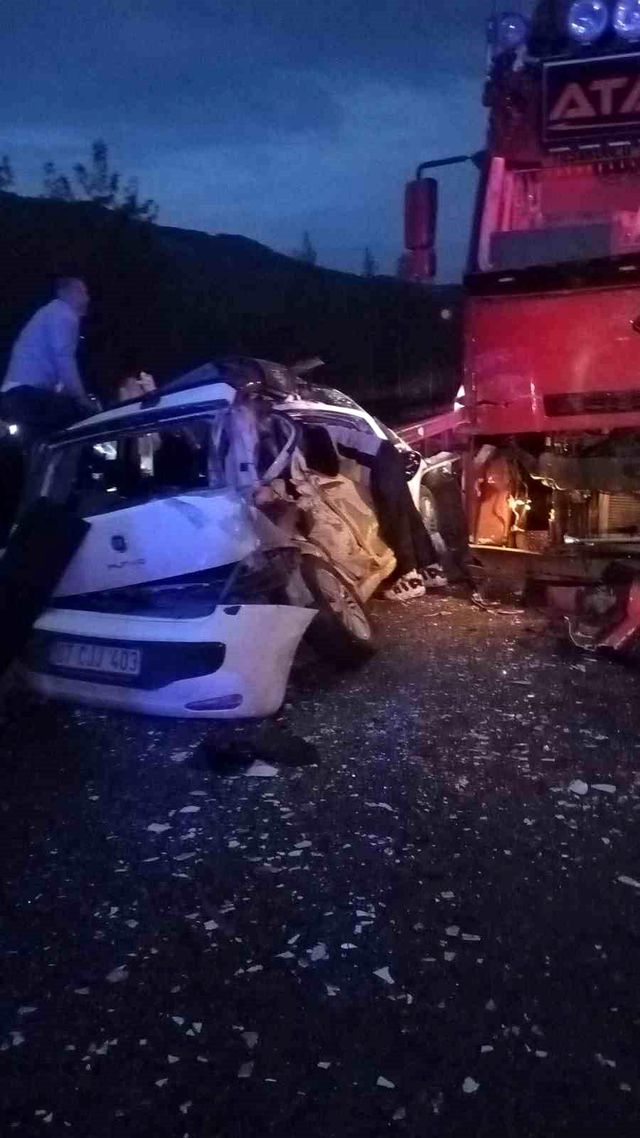 Isparta-Antalya karayolunda feci kaza: 1 ölü, 5 yaralı