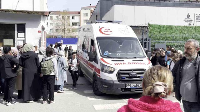 Haberi alan okula akın etti, çok sayıda öğrenci hastanelik oldu