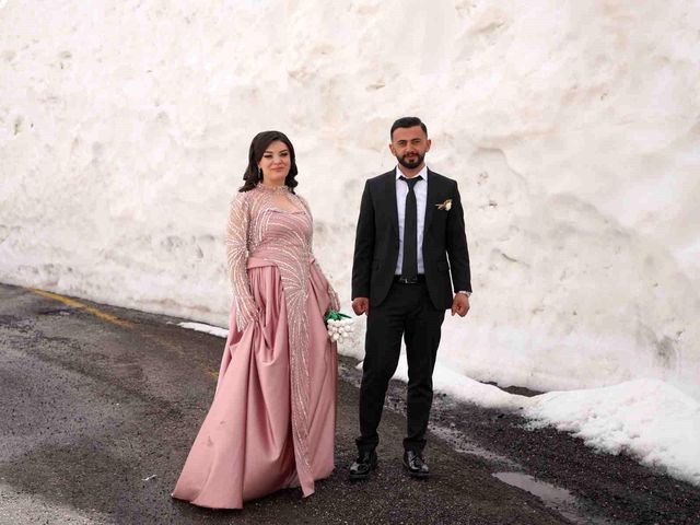 Gelin ve damat adayı kar tünelinde fotoğraf çekimi yaptı