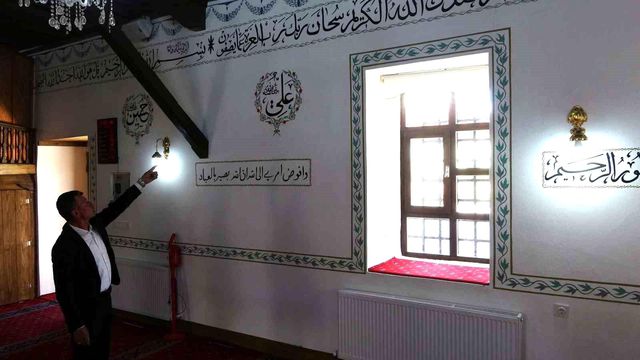 Caminin duvarından çıkan 300 parçalık sır! Ankara'da özel ekipler inceliyor