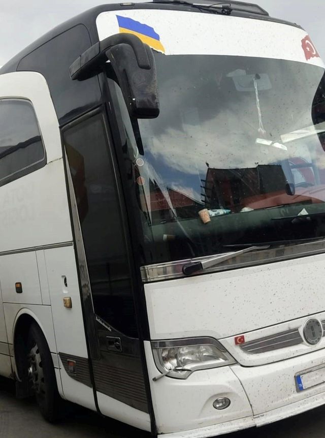 Kapıkule'de şaşkına çeviren operasyon: Yolcu otobüsünde 2 bin adet canlı yeşil alg ele geçirildi